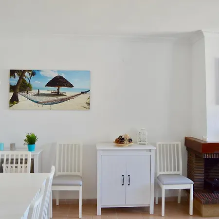 Pool And Ocean View House Holiday home